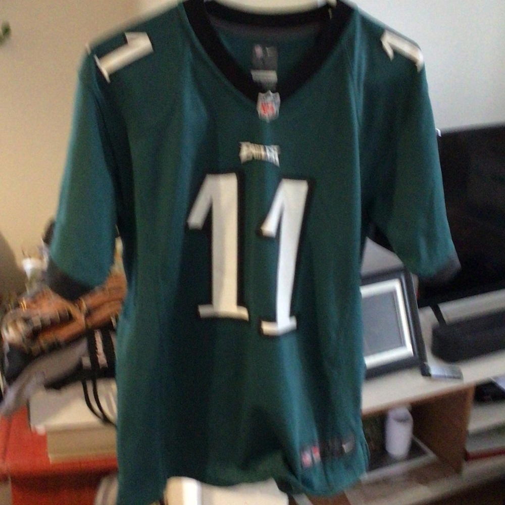 Youth,woman’s,Eagles 11 Wentz,football jersey,on field,Nike